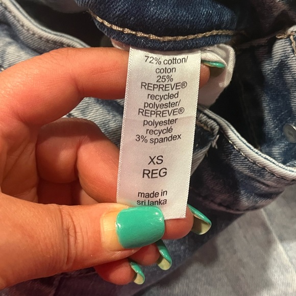 M Jeans by Maurices Skinny High Rise Button Fly Split Hem Acid Wash Size XS - Picture 8 of 13